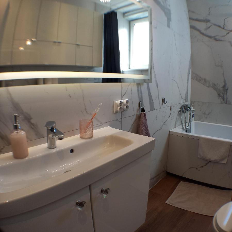 Apartament Prowansalski Z Miejscem Parkingowym Gdaňsk Exteriér fotografie